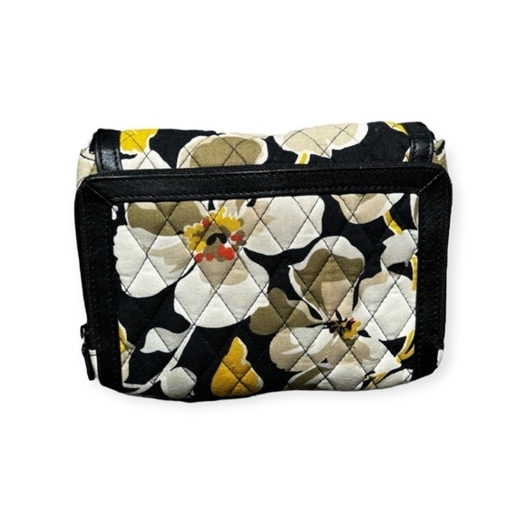 🌻Vera Bradley "Patricia" Crossbody in Dogwood with Leather Trim - Picture 8 of 11